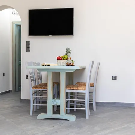 Ligaridia Stone & Sea Traditional