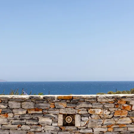 Ligaridia Stone & Sea Traditional Μουτσούνα